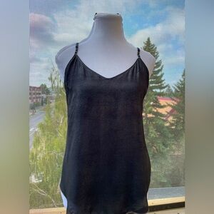 2/$30 Wilfred silk black v-neck shimmery camisole size Medium